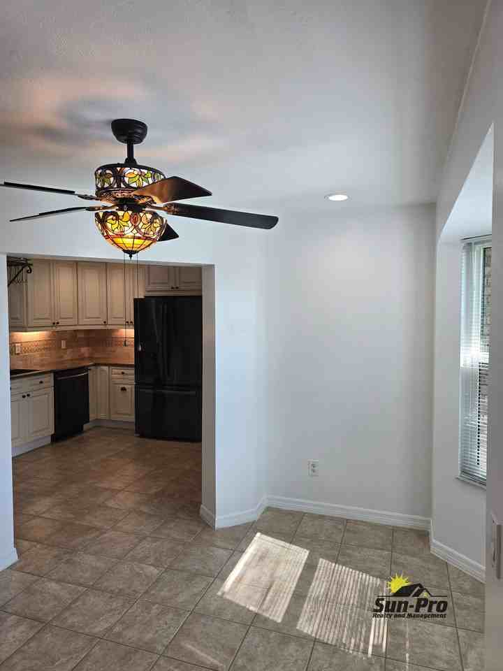 139 Riverwalk Ct - Photo 6 of 35