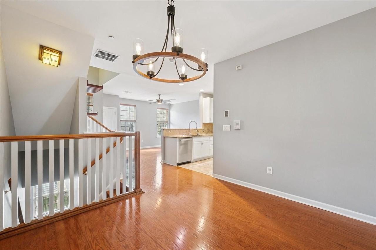 7 Brewerytown Ct - Photo 4 of 15