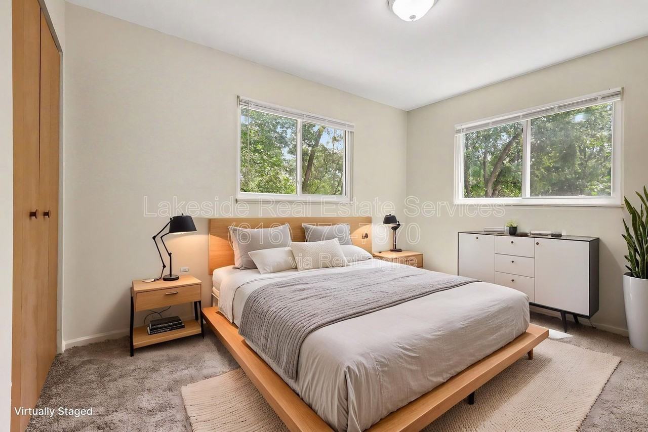 1013 36th St Sw #4 - Photo 5 of 42