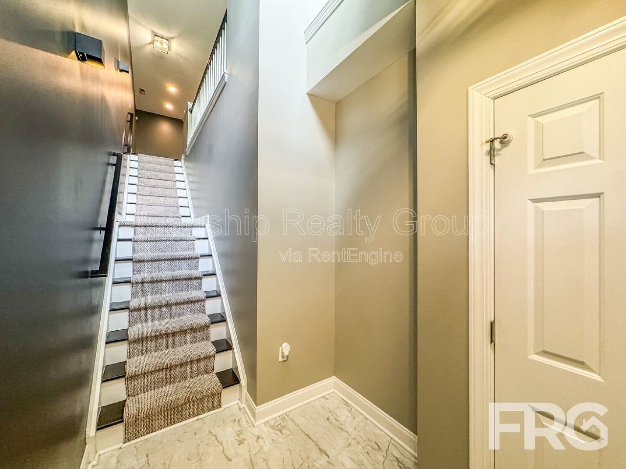 1935 Tara Ct #204 - Photo 3 of 31