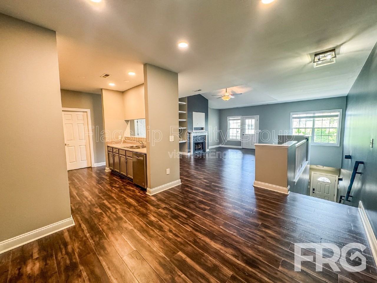 1935 Tara Ct #204 - Photo 4 of 31