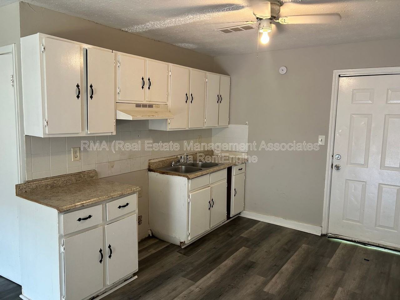 519 E Central Ave - Photo 4 of 4