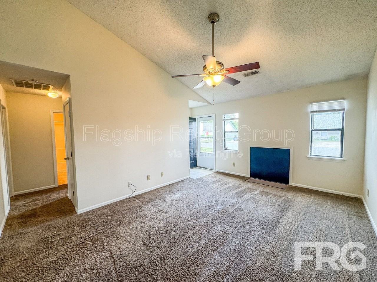 2108 E 3rd St #B - Photo 4 of 20