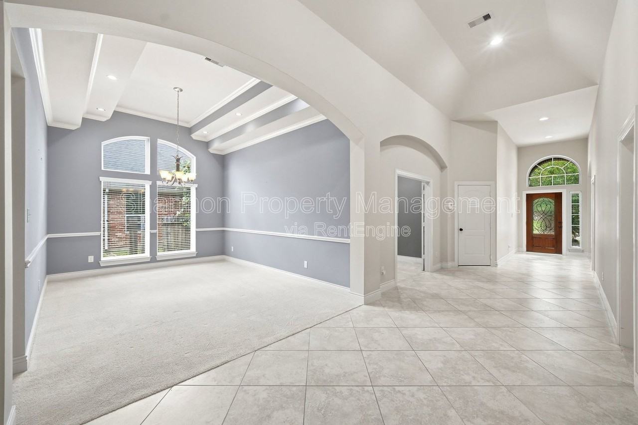 28319 Shining Creek Ln - Photo 6 of 25