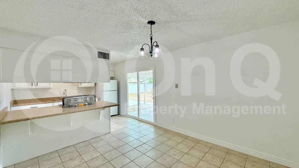 1043 E 10th Ave - Photo 5 of 23