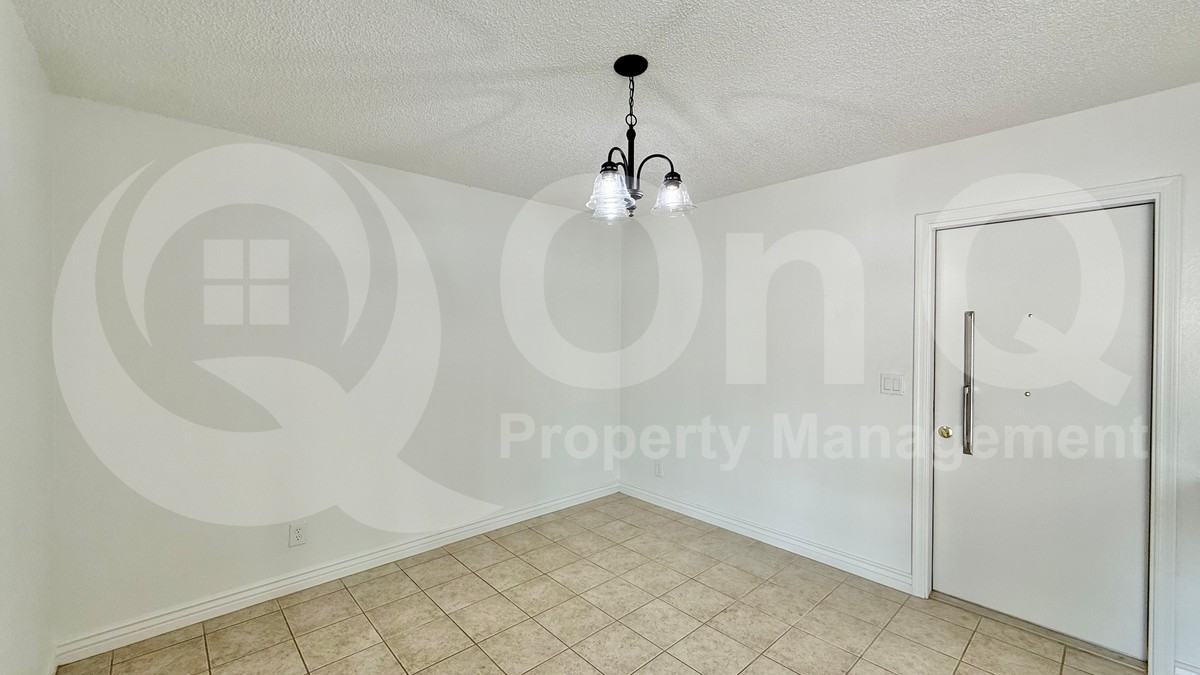 1043 E 10th Ave - Photo 6 of 23