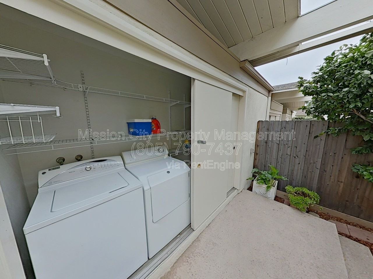 5036 Birchwood Rd - Photo 2 of 11