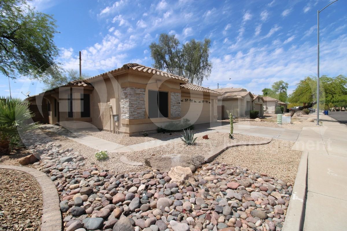 624 S 108th Pl - Photo 3 of 20