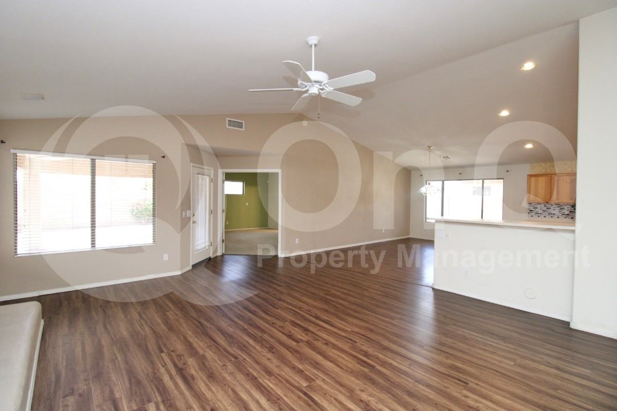 624 S 108th Pl - Photo 6 of 20