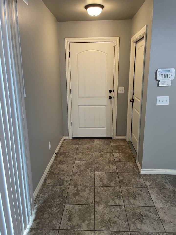 117 Ashley Dr #1 - Photo 6 of 20
