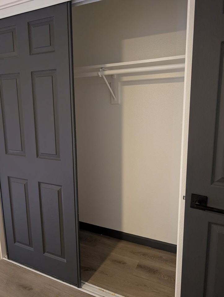 60 On Roger Apartments - Photo 7 of 35