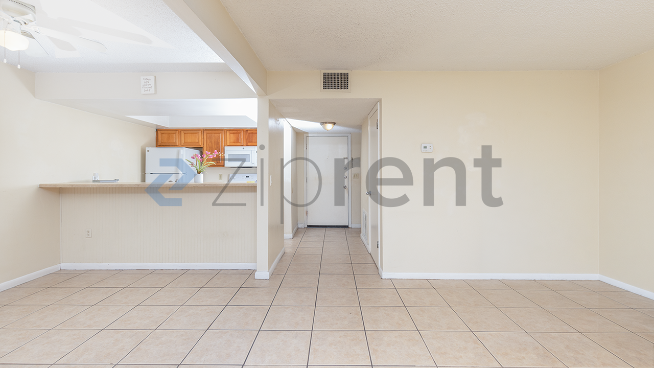 5755 Peregrine Ave - Photo 6 of 19