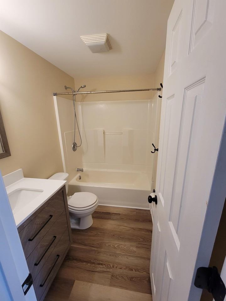 203 S 2nd St - Photo 3 of 13