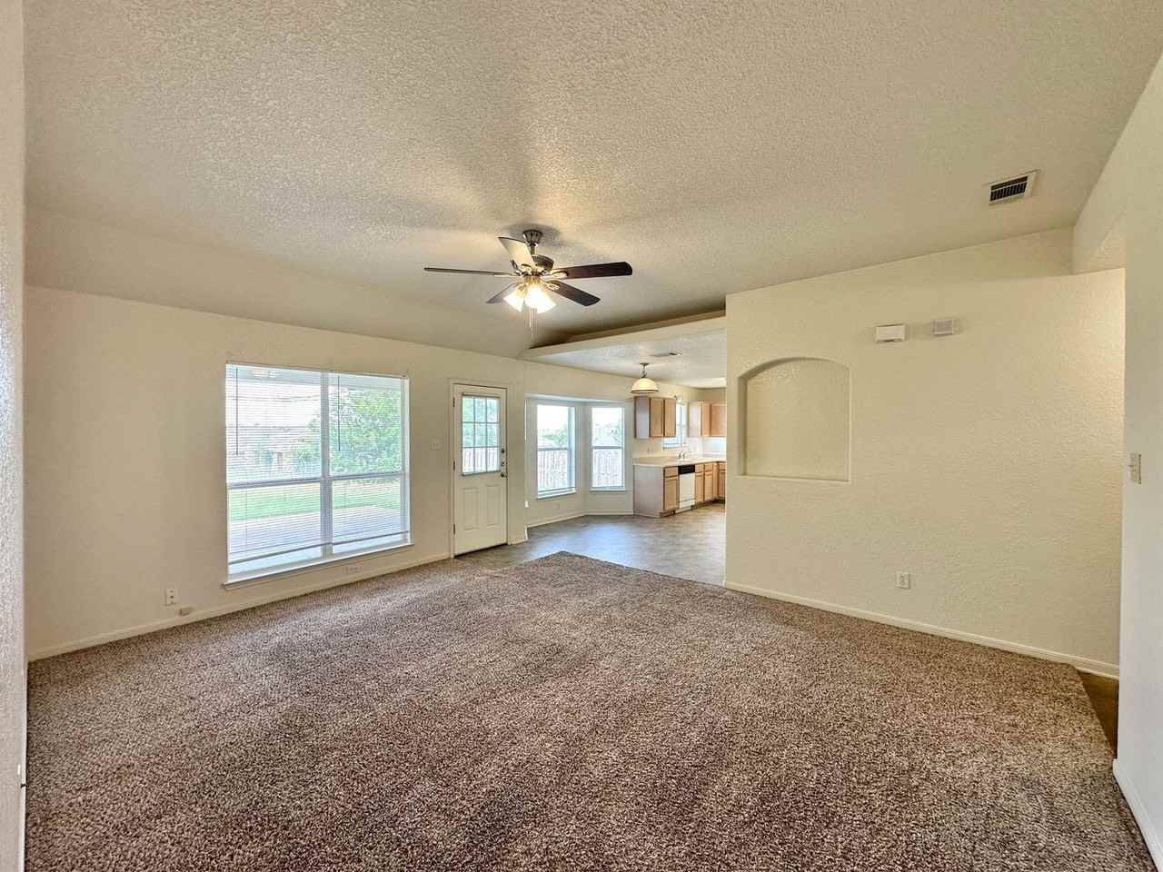 2508 Edgefield St - Photo 3 of 44
