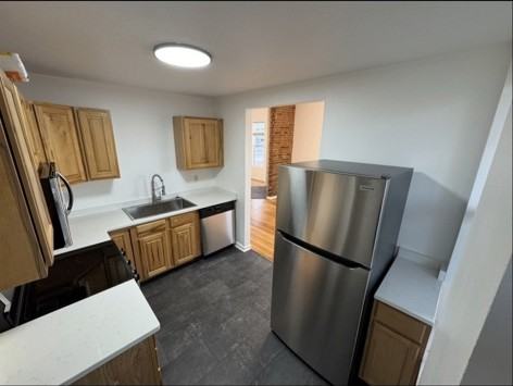 808 Des Moines St #810-1 - Photo 2 of 10