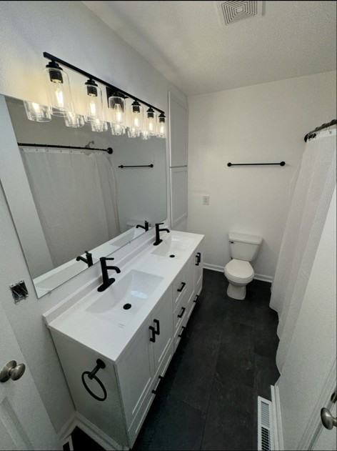 808 Des Moines St #810-1 - Photo 5 of 10