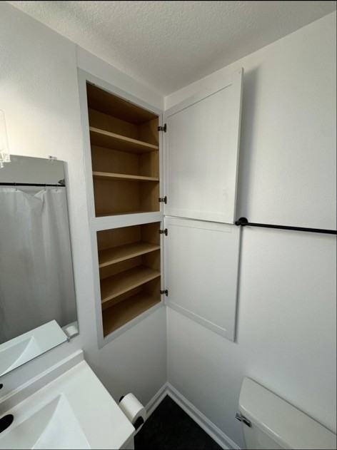 808 Des Moines St #810-1 - Photo 6 of 10