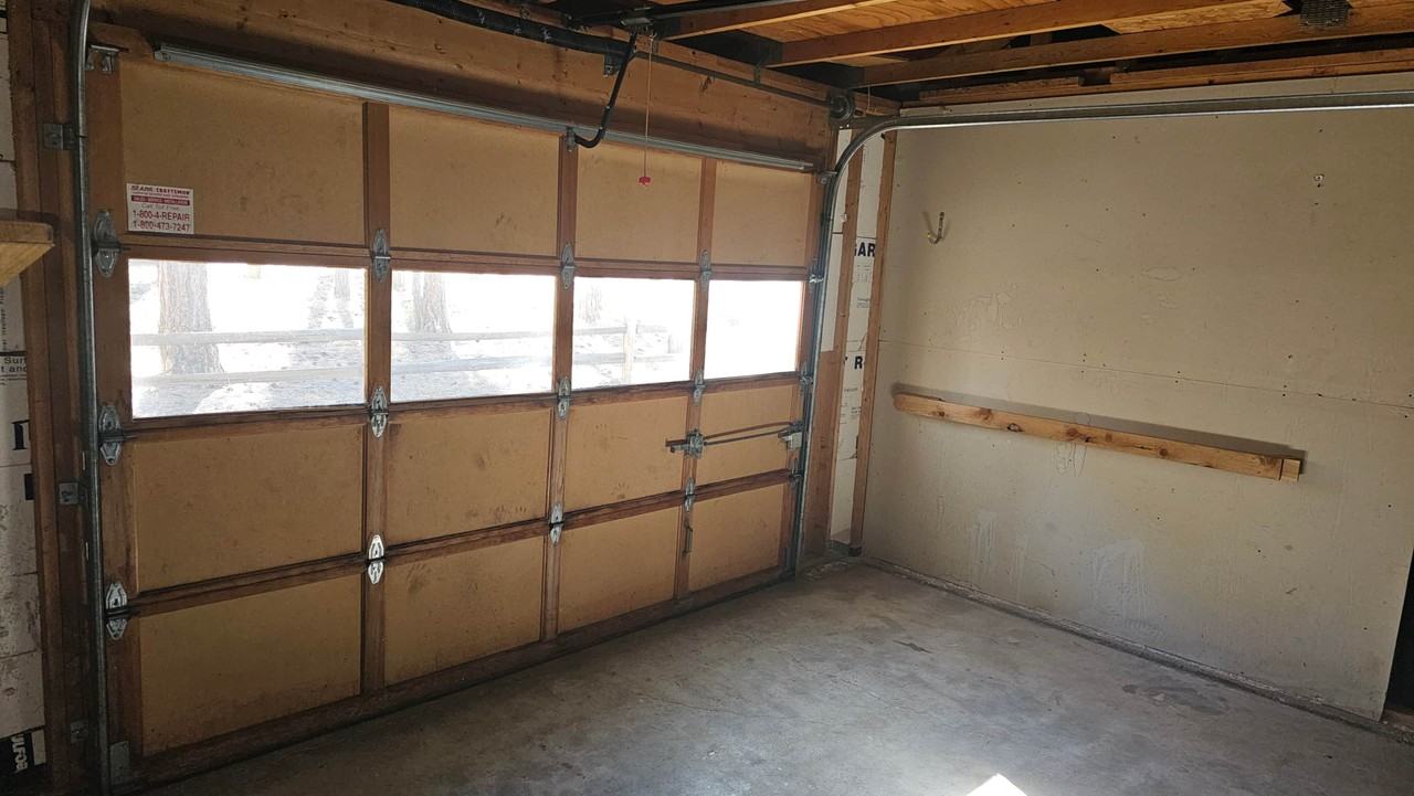 315 N Walnut St - Photo 2 of 22