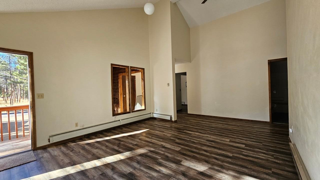 315 N Walnut St - Photo 7 of 22