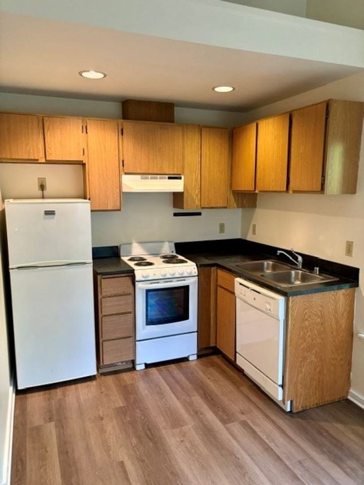 Tanglewood Apartments - Photo 7 of 22