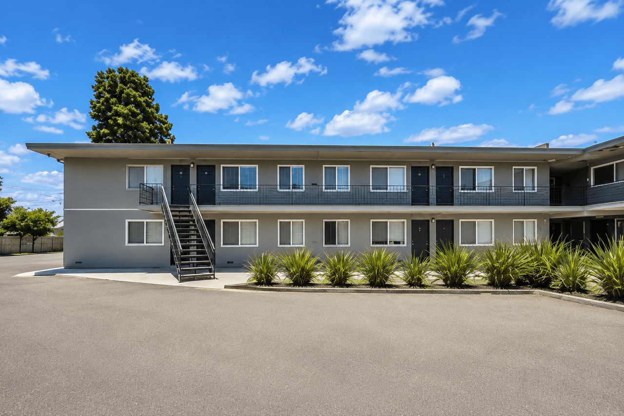 Diamond Haus - Photo 2 of 16
