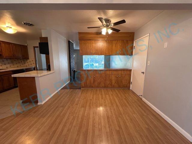 12407 Ne Knott St - Photo 5 of 27
