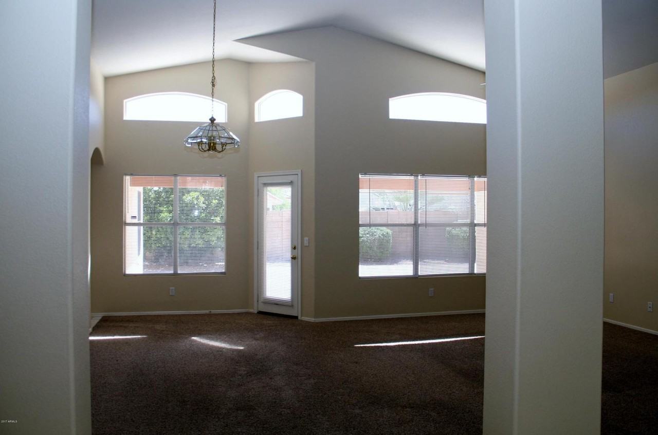 557 W Monte Ave - Photo 5 of 44