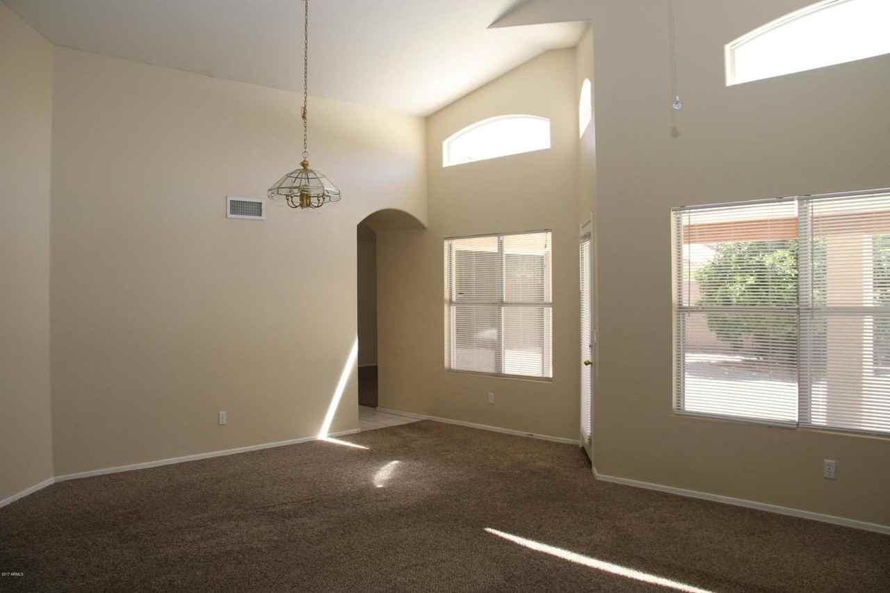 557 W Monte Ave - Photo 7 of 44