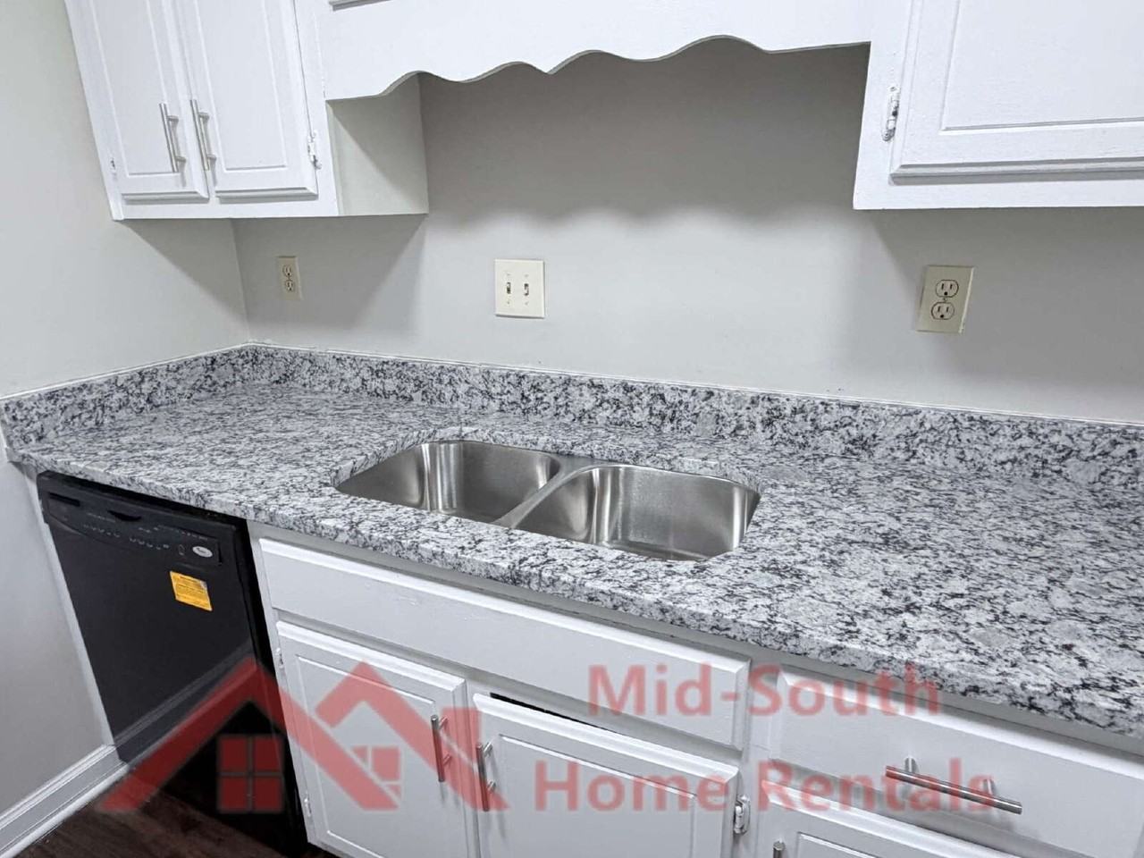 7328 Hillshire Dr - Photo 7 of 26