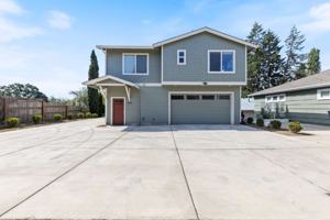 featured image of 210 Se Ford St