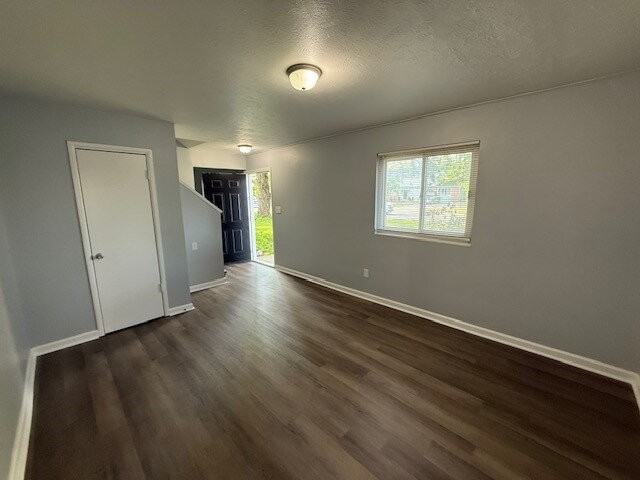 9030 E 25th St - Photo 6 of 15