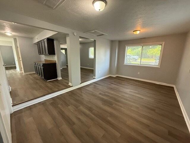 9030 E 25th St - Photo 7 of 15