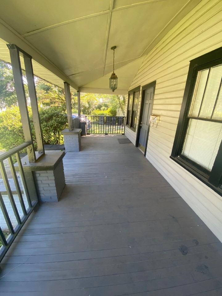1332 N Bronough St - Photo 4 of 16
