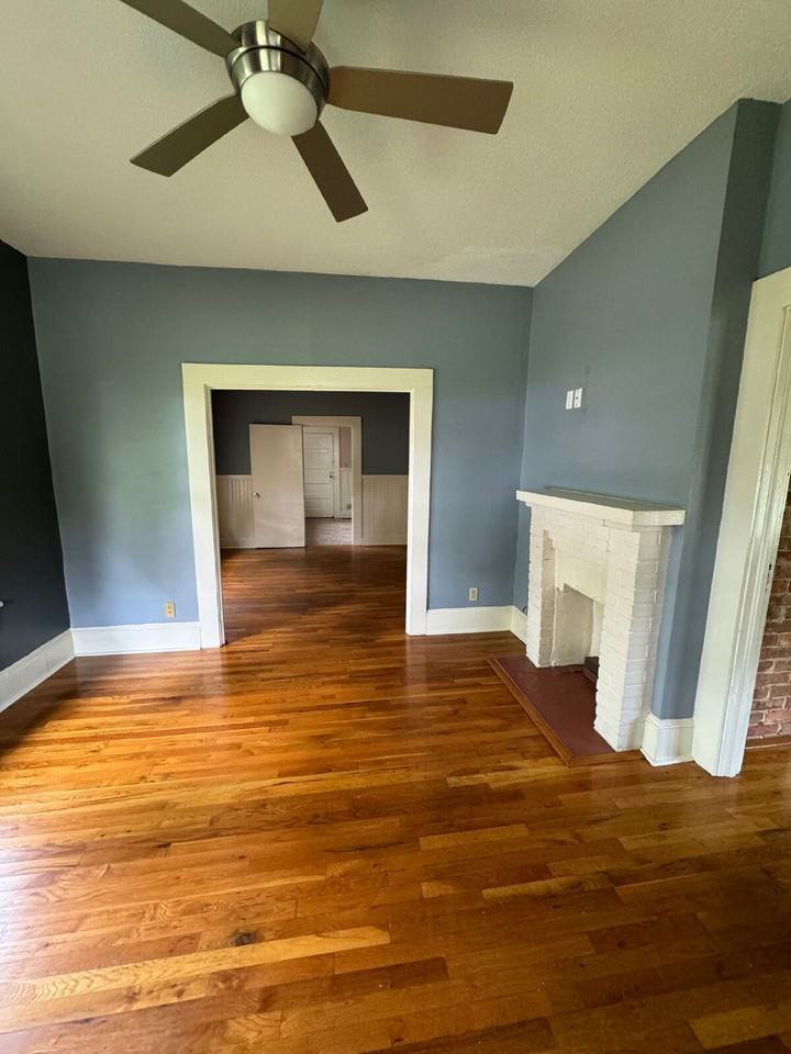 1332 N Bronough St - Photo 5 of 16