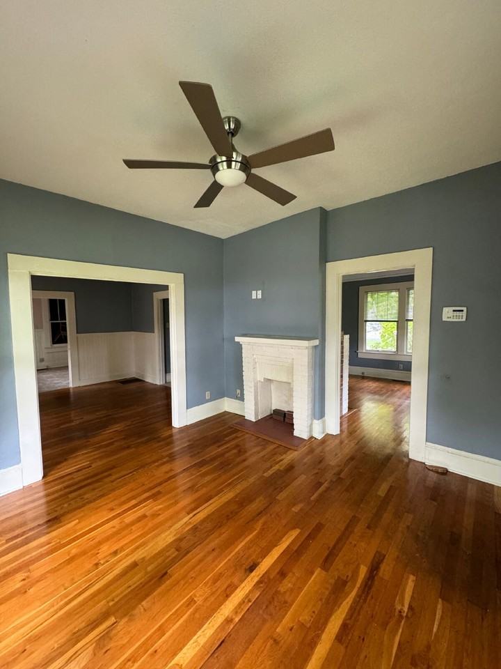 1332 N Bronough St - Photo 6 of 16