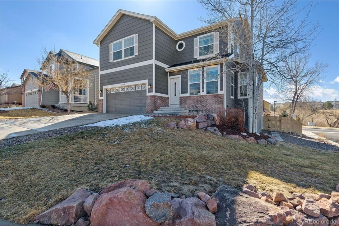 21206 Tallman Ct - Photo 2 of 37