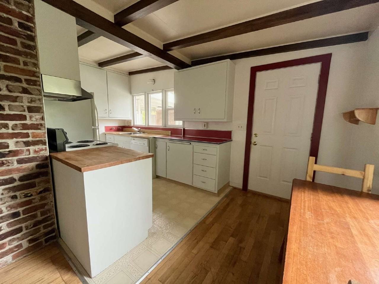 2518 Chula Vista Blvd #B - Photo 7 of 43