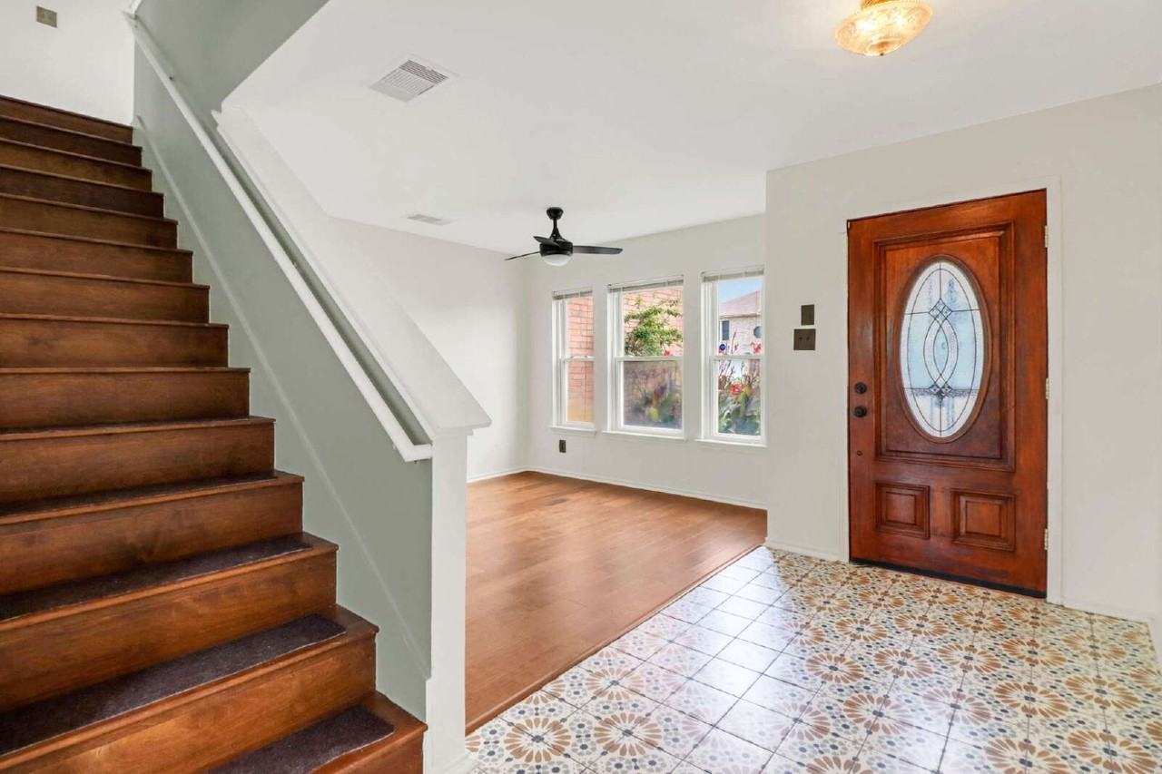 5923 Walnut Mill Dr - Photo 2 of 36