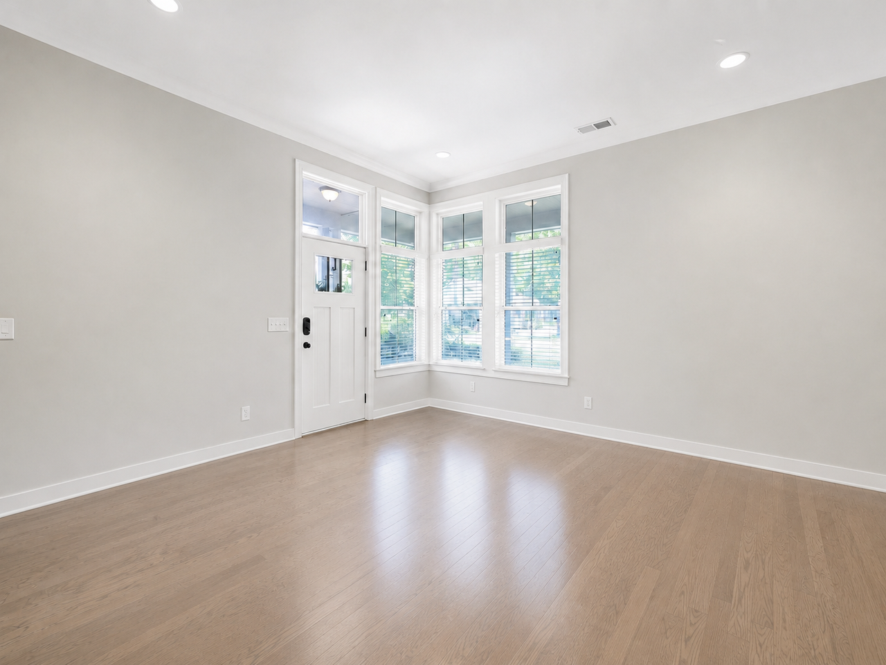 230 59th St S - Photo 5 of 28