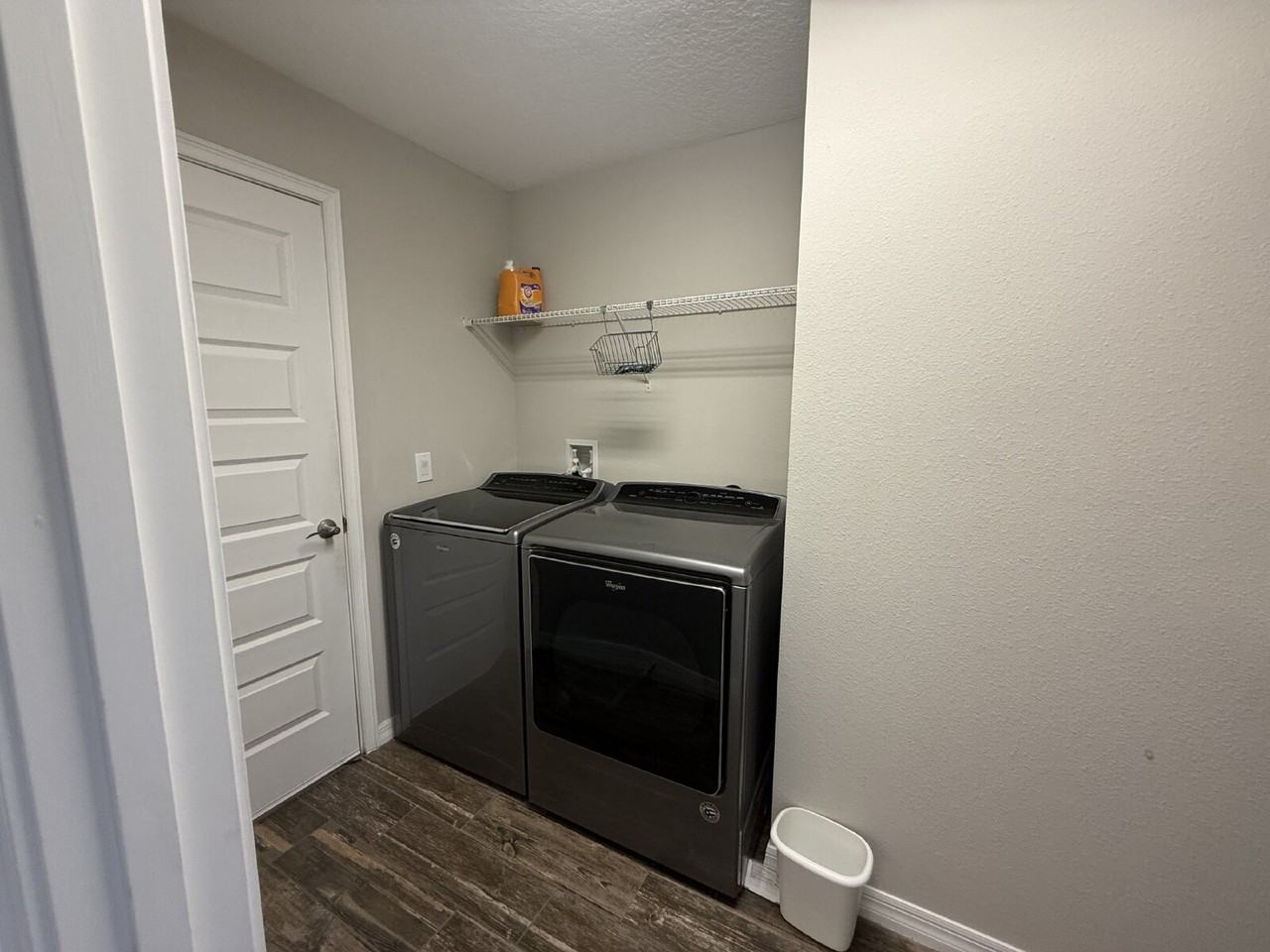 230 Wisconsin Ave - Photo 2 of 33