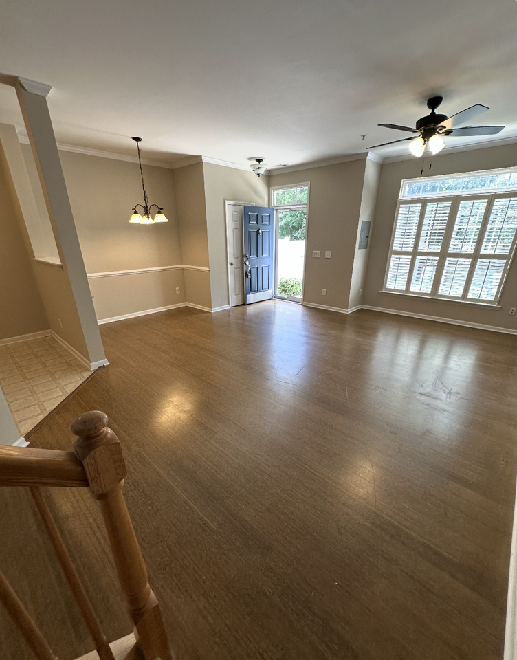 2210 Valley Edge Dr #105 - Photo 4 of 17