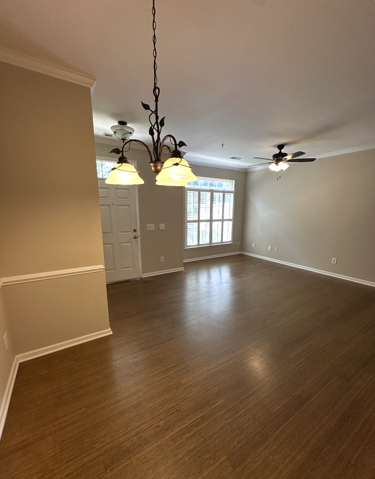 2210 Valley Edge Dr #105 - Photo 5 of 17