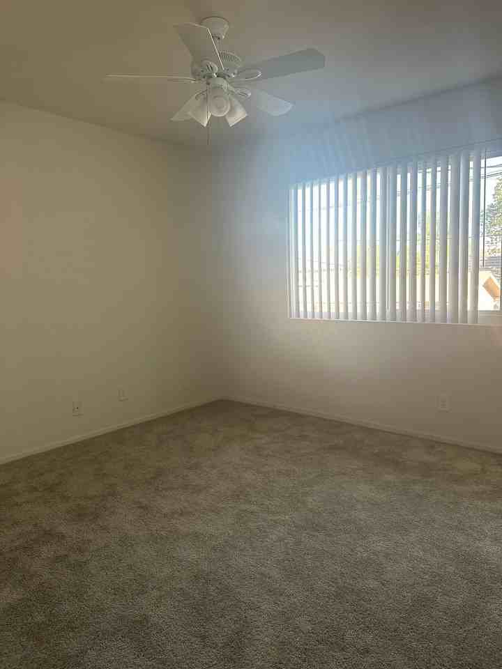 417 E Badillo St - Photo 6 of 13