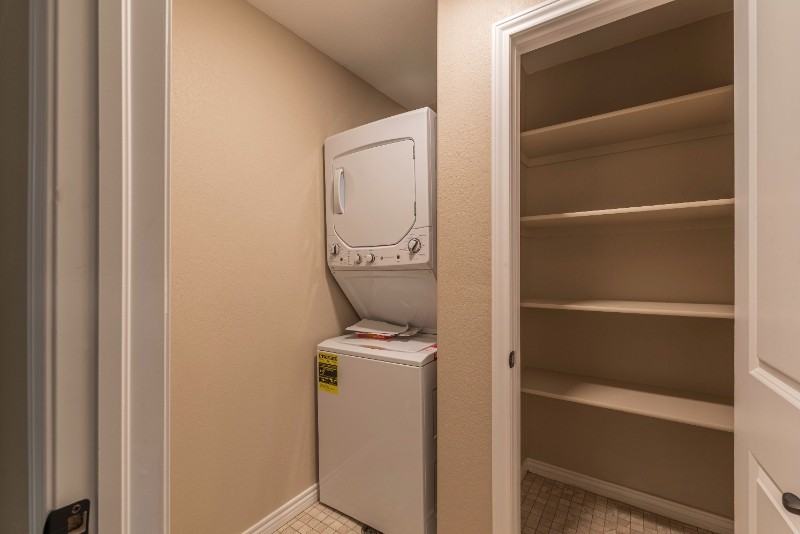 11357 Charles St - Photo 6 of 21