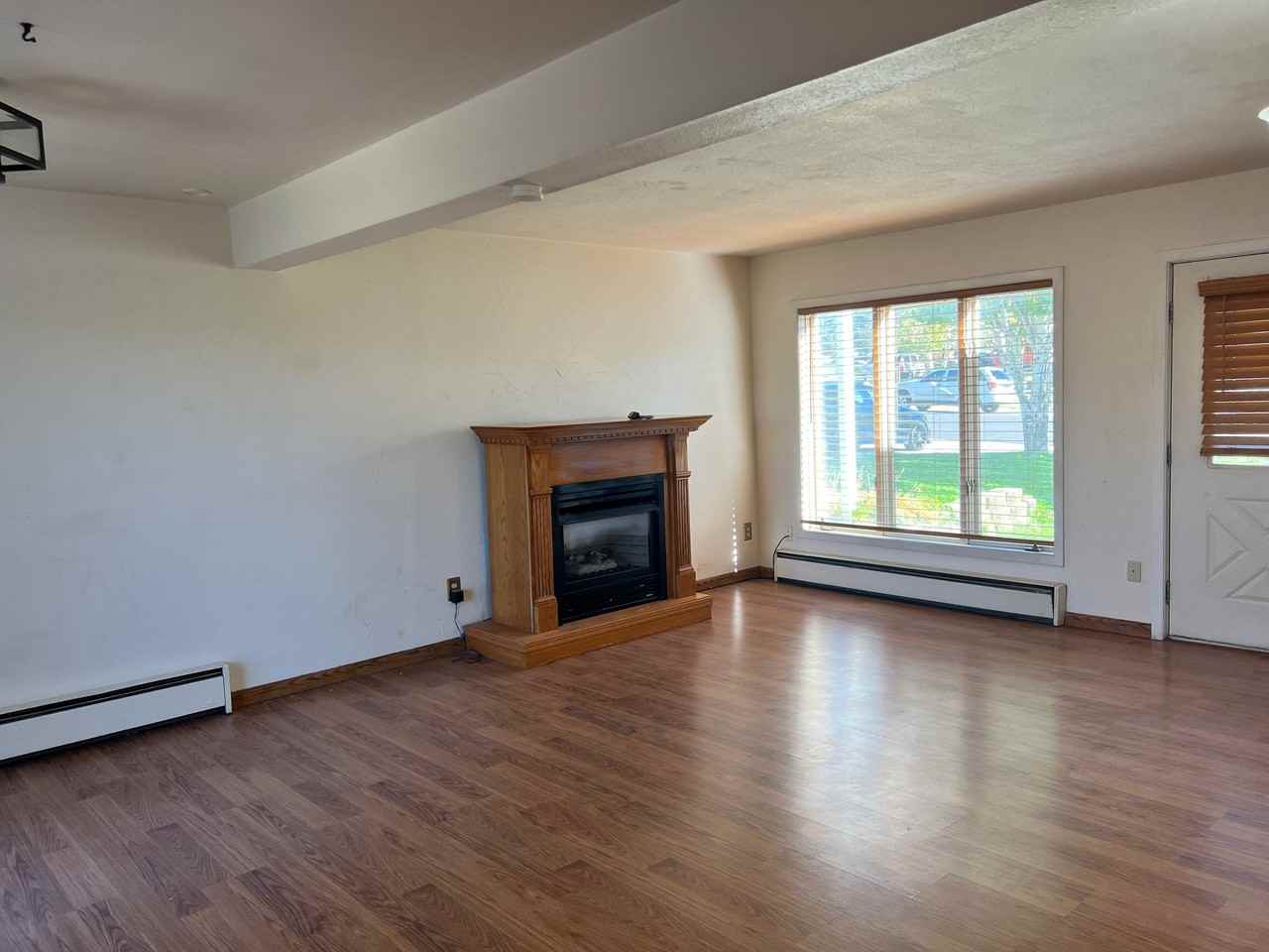 3808 Tyler St - Photo 3 of 15