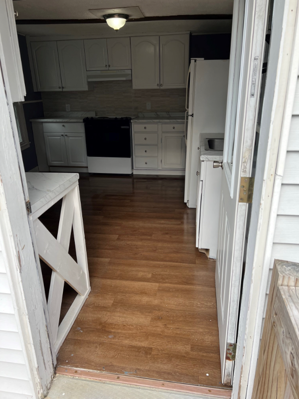26 Jordan Ave #2 - Photo 3 of 35