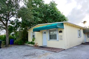 1421 N Andrews Ave #C - Photo 1 of 1