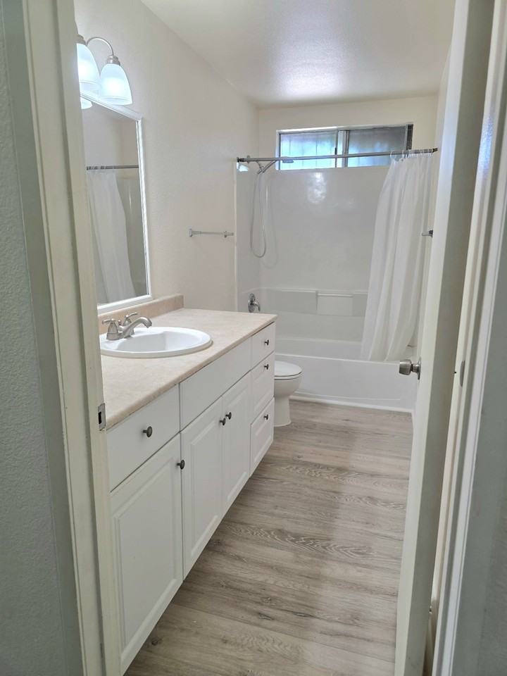 2424 Sumac Dr #2424 - Photo 2 of 8