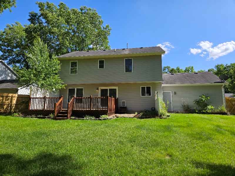 10279 Rosewood Ct - Photo 4 of 28