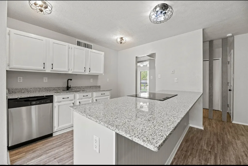 510 Woodcrest Way - Photo 4 of 22